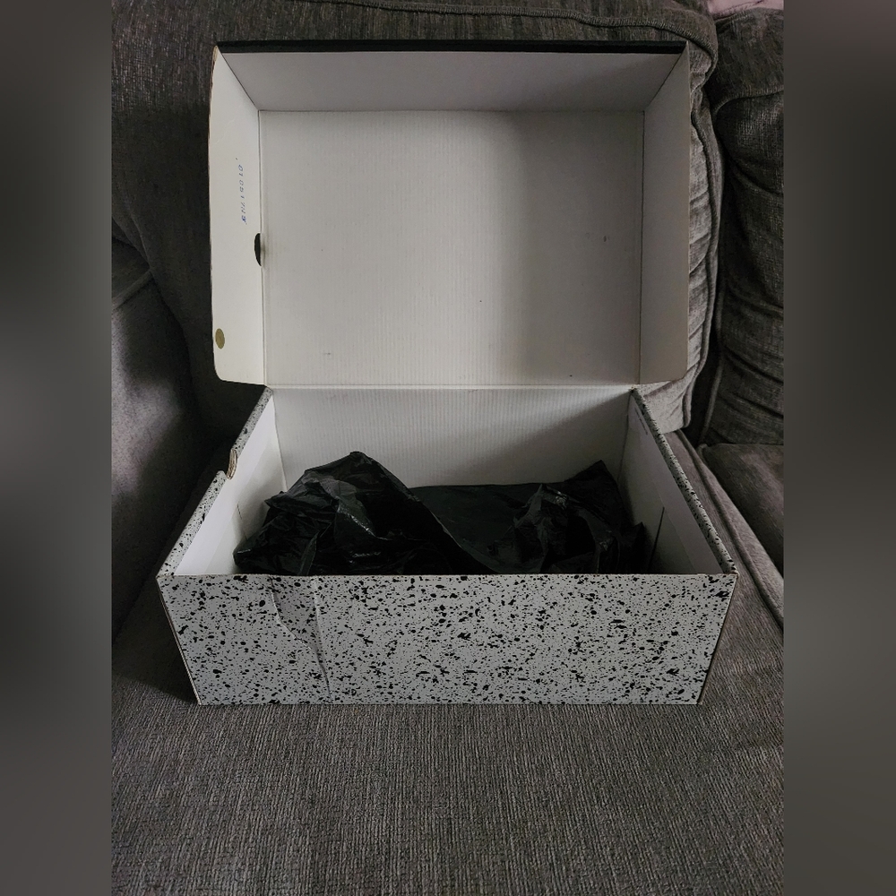 Jordan Retro 6 Empty Box - Picture 4 of 6